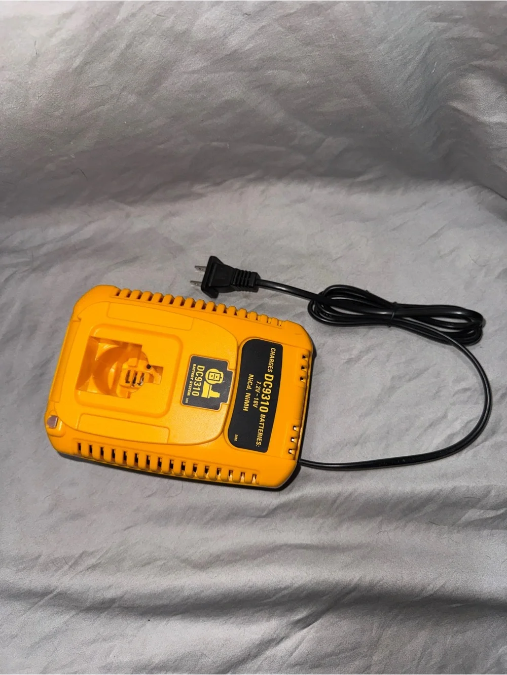 Dewalt DC9310 Battery Charger 7.2V-18VNiCd NiMH- Battery Capacity